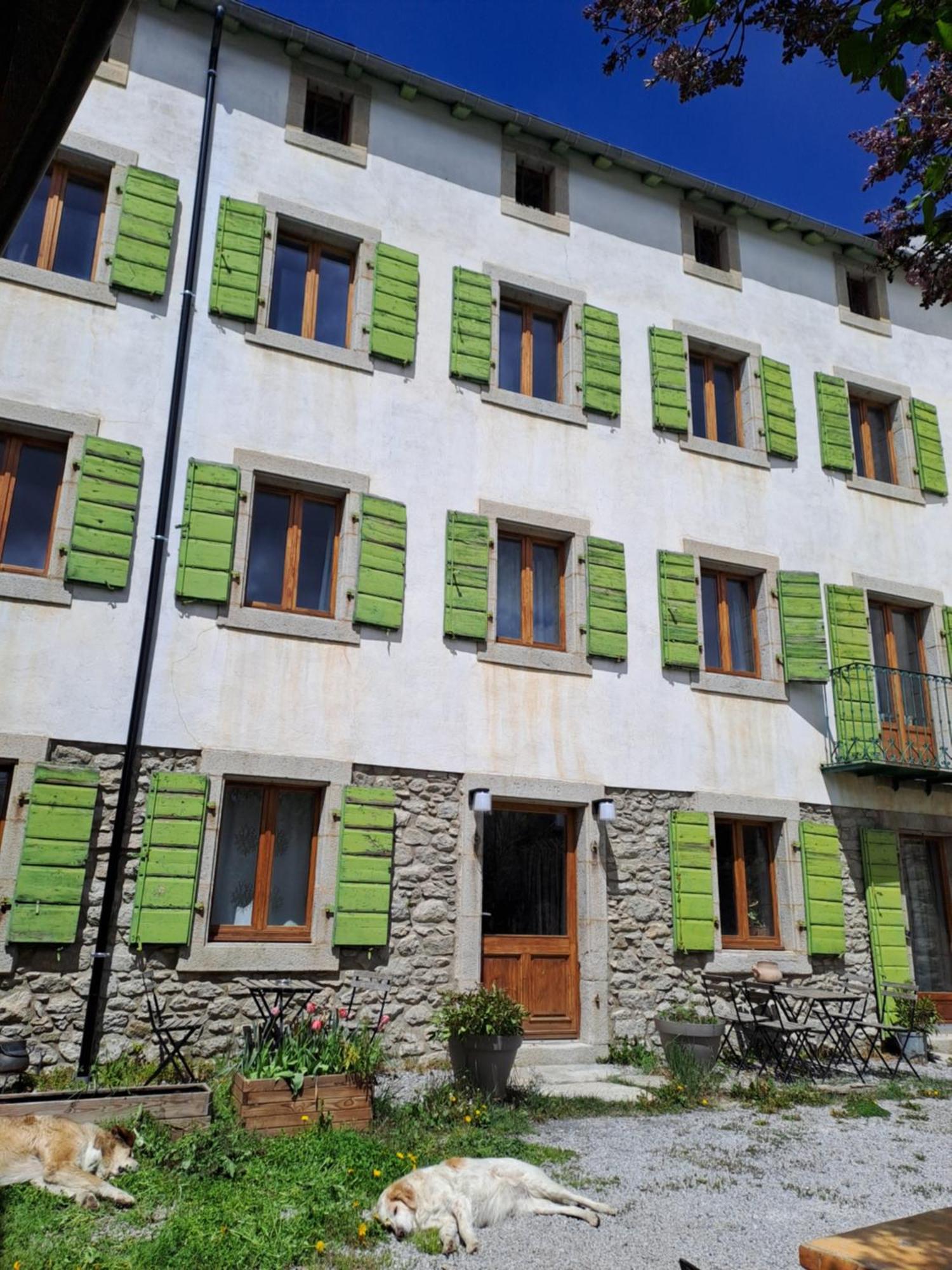 Le Grenier Des Moineaux Bed and Breakfast Font Romeu Exterior foto