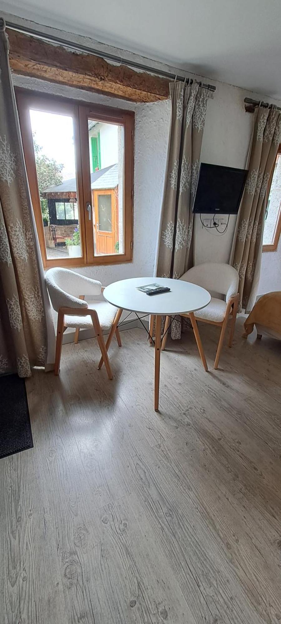Le Grenier Des Moineaux Bed and Breakfast Font Romeu Exterior foto